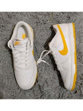 Nike Dunk Low Mens Size 10 White University Gold Sneakers DV0831-110